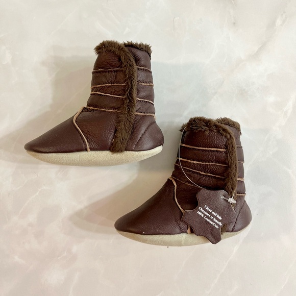 Genuine Leather Baby Infant Boots Tickle Toes Elastic Enclosure Slip-on 0-6 mon - Picture 3 of 10